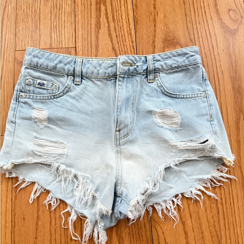 Superdry Vintage High-Rise Distressed Denim Shorts – Size 26